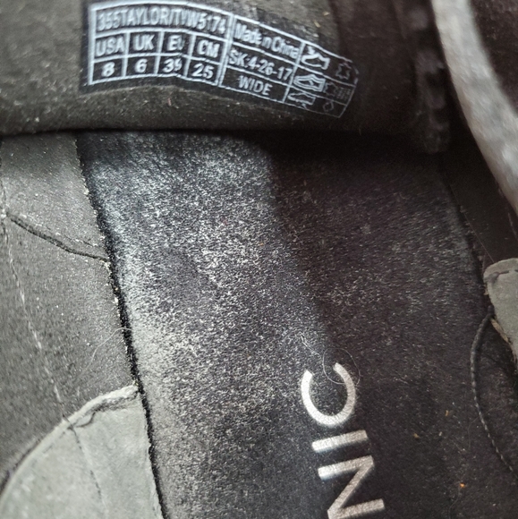 Vionic Shoes - Picture 7 of 7